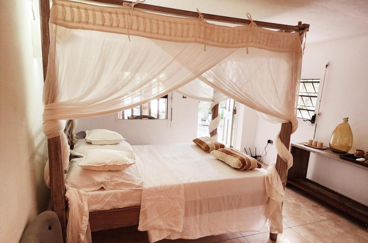Perle Stone Studio- Bed And Breakfast Simpson Bay Dış mekan fotoğraf