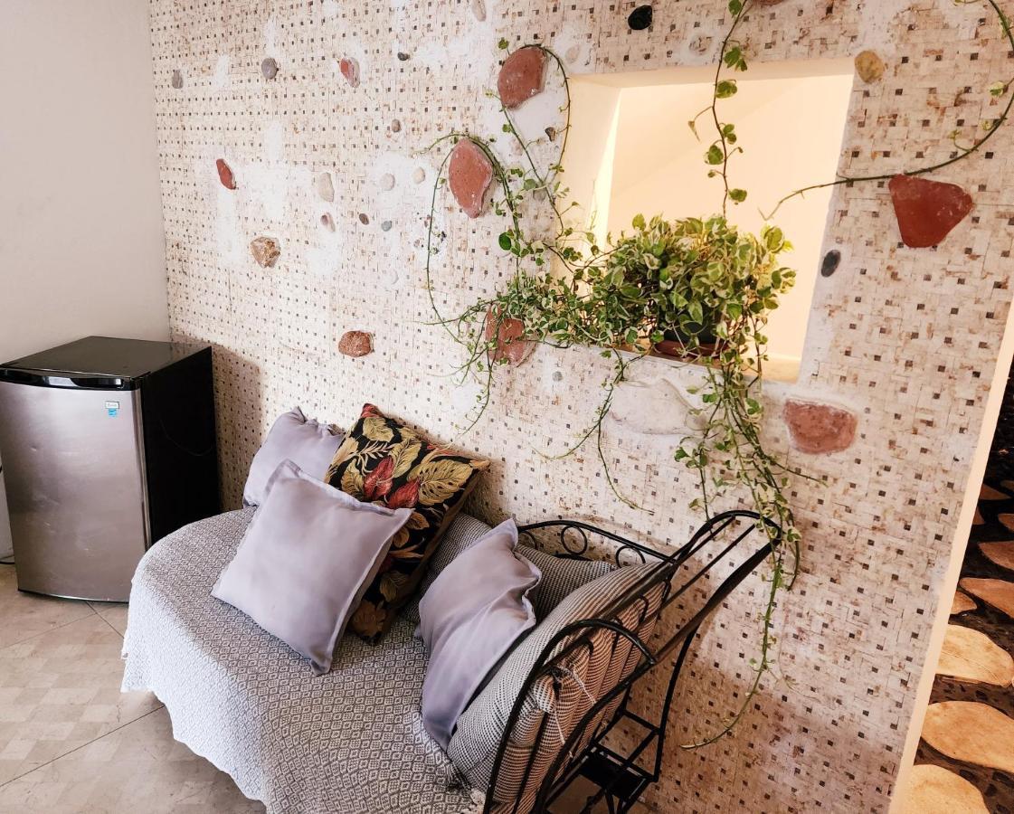 Perle Stone Studio- Bed And Breakfast Simpson Bay Dış mekan fotoğraf