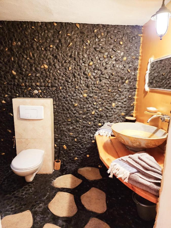 Perle Stone Studio- Bed And Breakfast Simpson Bay Dış mekan fotoğraf