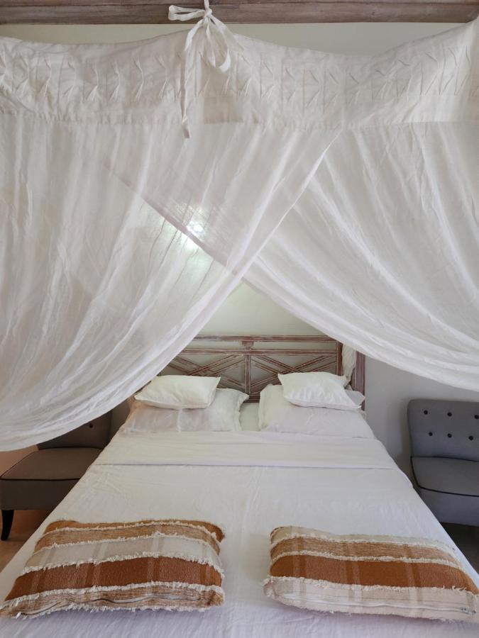 Perle Stone Studio- Bed And Breakfast Simpson Bay Dış mekan fotoğraf